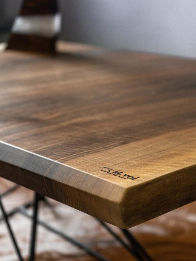 Tisch-Holz-Massiv-Konferenz-st.vol-Epoxidharz