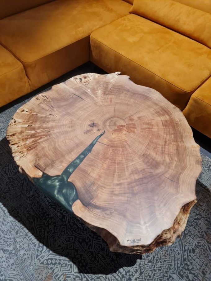 table-wooden-solid-conference-st.vol-epoxy-resin