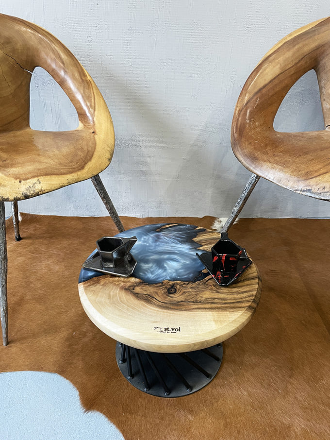 Tisch-Holz-Massiv-Konferenz-st.vol-Epoxidharz