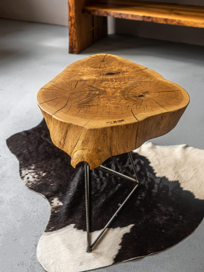 table-solid-conference-oak-frame