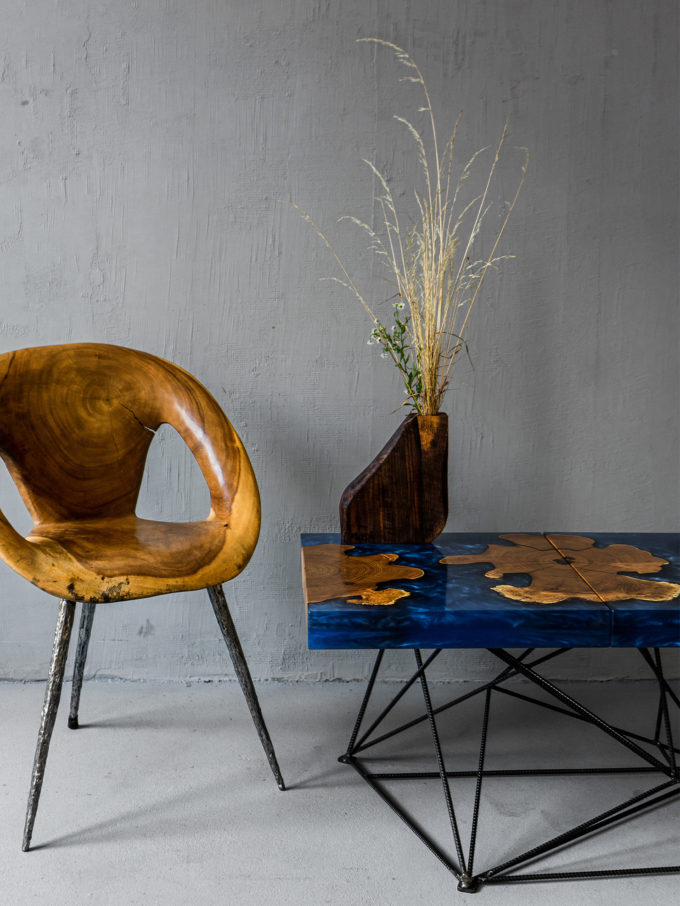 table-solid-conference-agat-zivica-frame