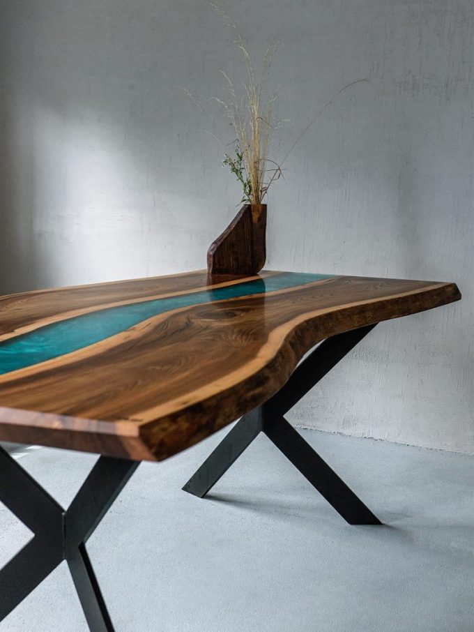 Tisch-Holz-massiv-jedalensky-st.vol