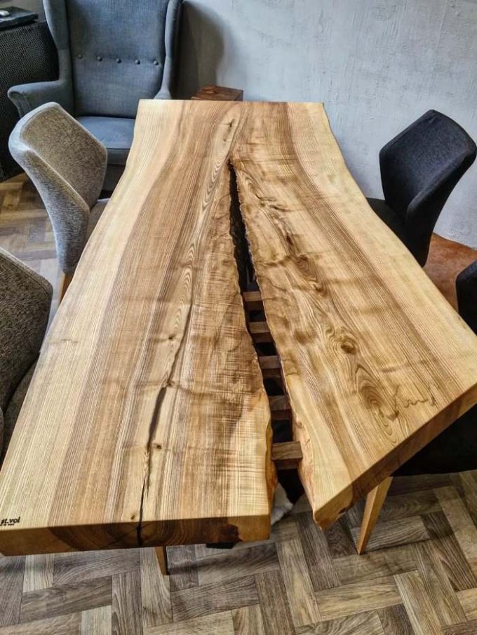 Tisch-Holz-massiv-jedalensky-st.vol-zivica