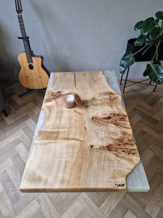 table-wooden-solid-conference-st.vol-ockovy-poplar