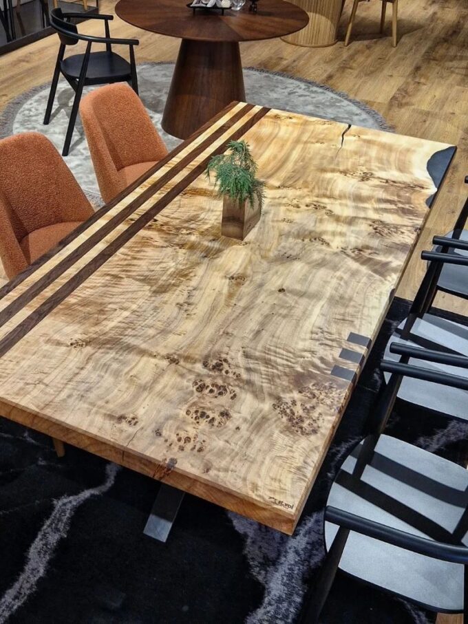 dining-table-solid