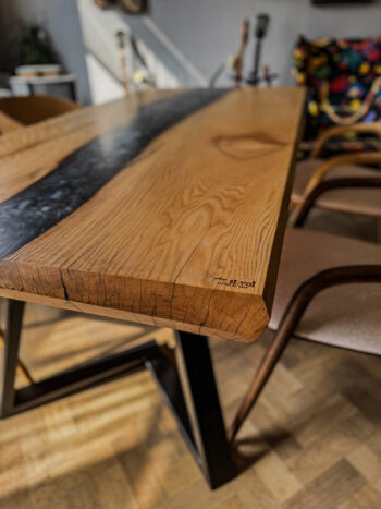 jedalensky-stol-jasen-dreveny