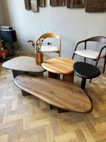 konferencny-stol-orech-dreveny