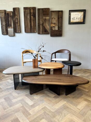 konferencny-stol-orech-dreveny